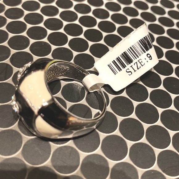 💟 Sale 2/$15 💟 🆕 Butterfly Ring…NWT!!! - Picture 3 of 4